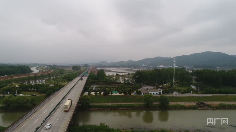 香蕉久久av一区二区三区