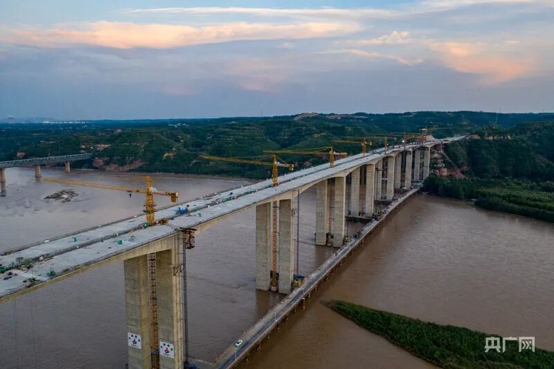 香蕉久久av一区二区三区