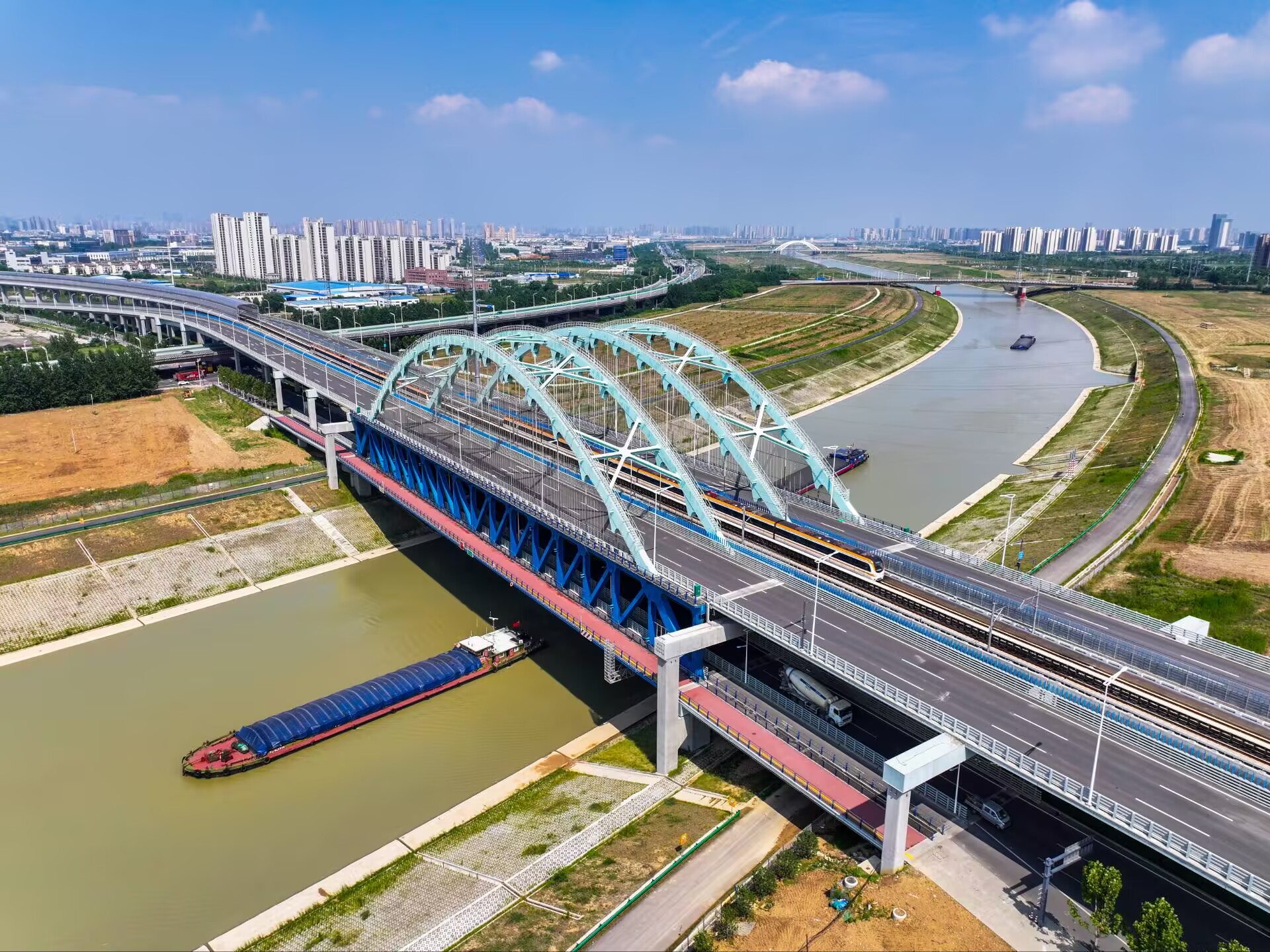 香蕉久久av一区二区三区